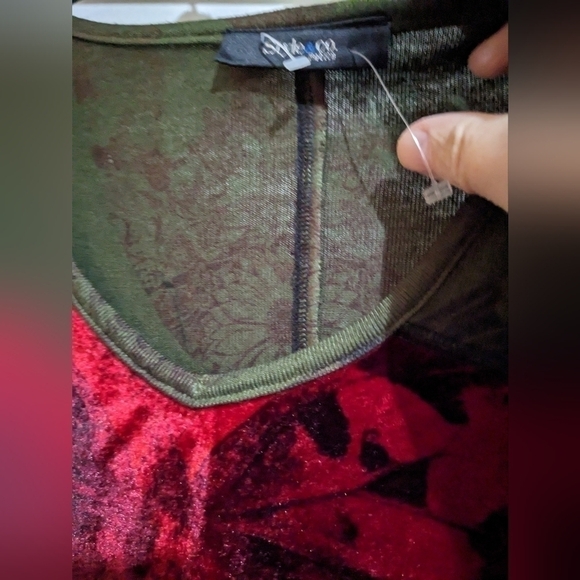 Style & Co butterfly top - Picture 4 of 5